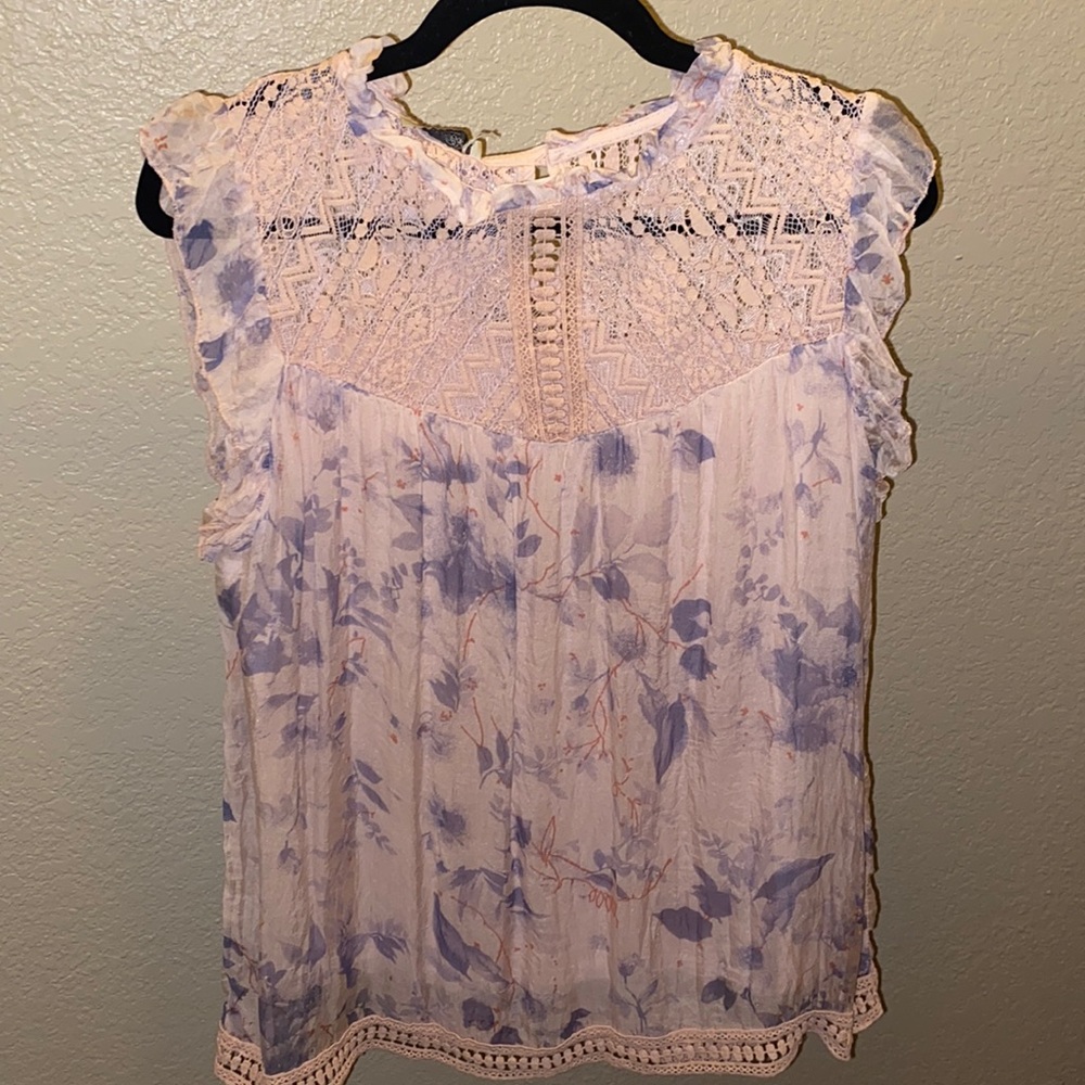 Silk Sleeveless blouse NWT large